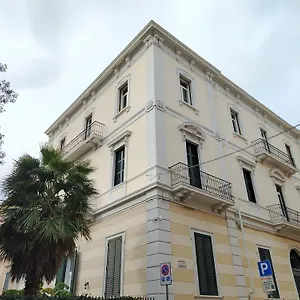 Palazzo Castellano Alojamento de Acomodação e Pequeno-almoço